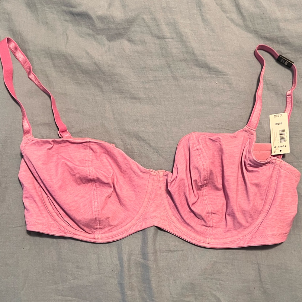 Torrid balconette bra (40DD) lightly lined in lilac purple/pink